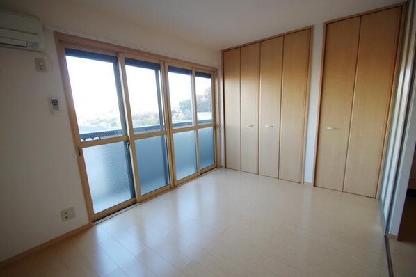 グランディールナギサワの物件内観写真